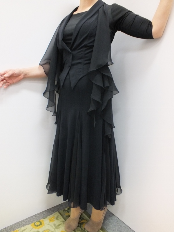 高級ダンスウェア ヒラヒラつきベスト 襟付ベスト クレープ素材