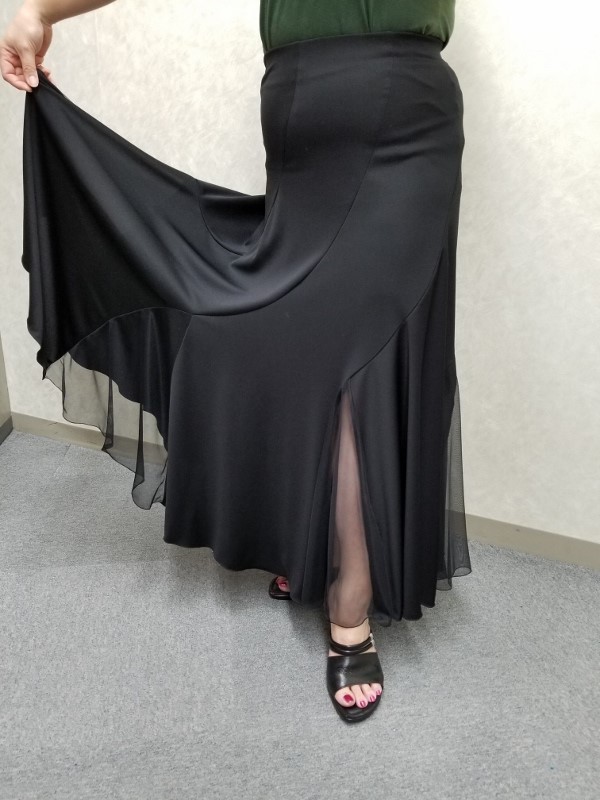 ＬＬサイズのオシャレなダンスレッスンスカート