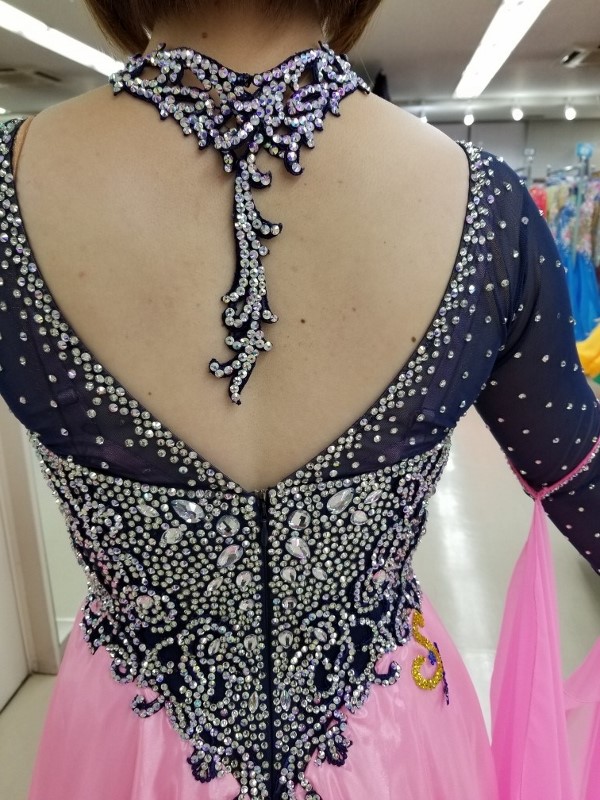 2色使いのLサイズ スタンダードドレス レンタルドレスのネット予約