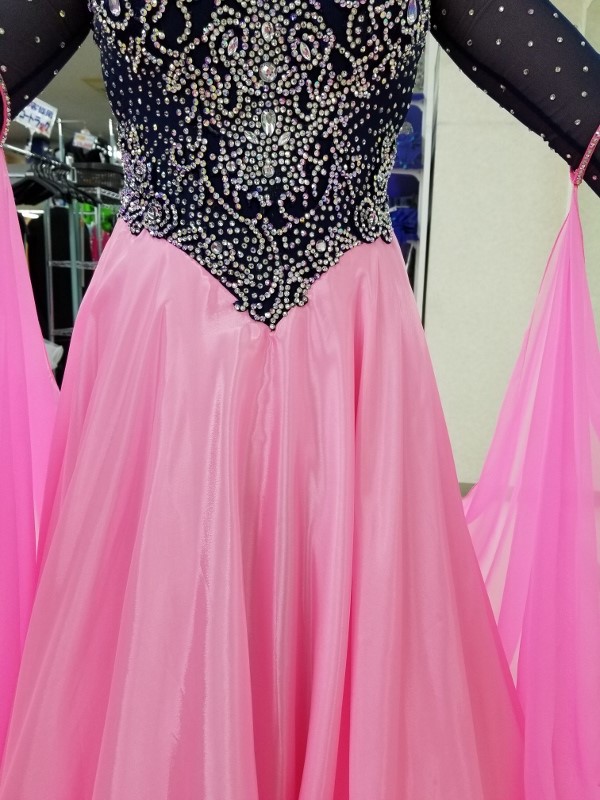 2色使いのLサイズ スタンダードドレス レンタルドレスのネット予約