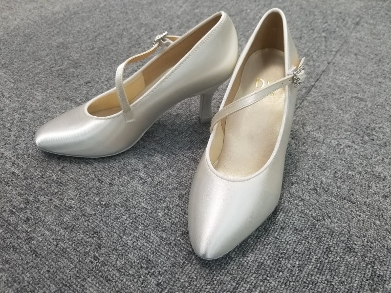 DSI ストラップ付シューズ ダンスシューズ サテンシューズ