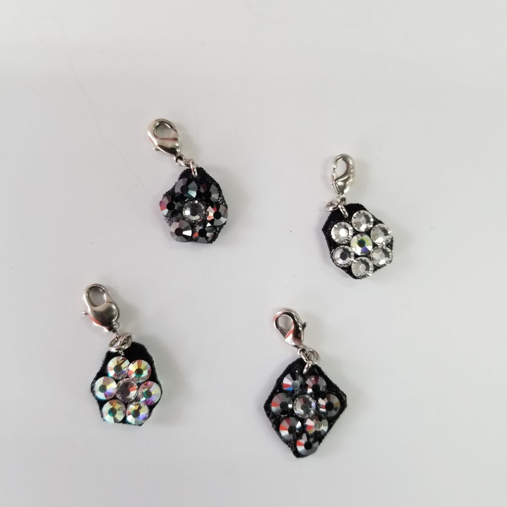 白樺ドレスマスク 国産布マスク 洗える日本製布マスク クールビューティー ネービーフロッキーマスク キラキラチャーム付おしゃれマスク 高級おしゃれマスク 社交ダンス用品 耐久性抜群マスク