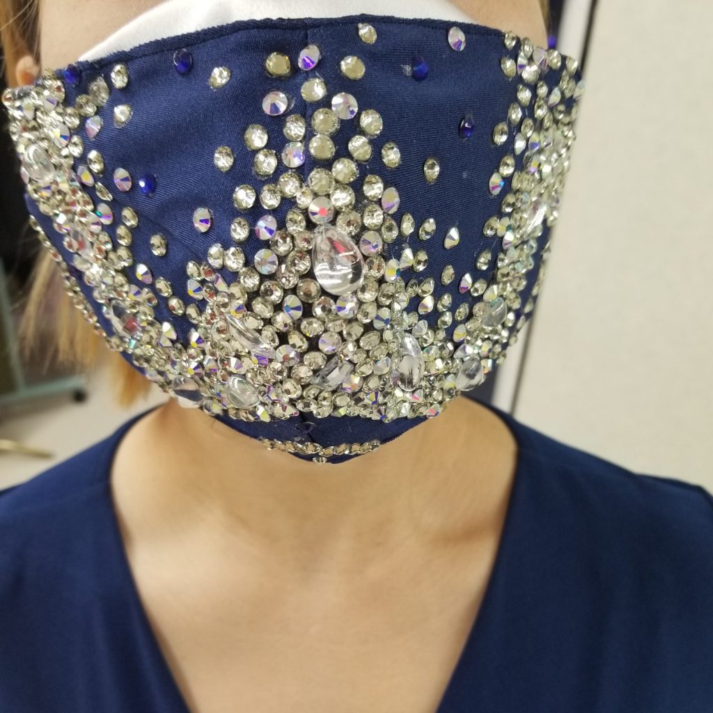 ドレス屋さんの洗えるマスク,日本製マスク,ドレスに合わせたマスク,ラインストーンのついたマスク,マスクチャームのついたマスク,こだわりマスク,おしゃれマスク,自分だけのオリジナルマスク,オーダーマスク