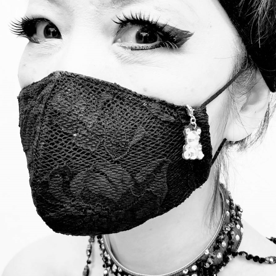 マスクチャーム マスクアクセサリー ラインストーン くまちゃん キラキラチャーム キラキラアクセサリー マスクにつけられる飾り ハンドメイドマスクチャーム 手作りチャーム ギフト用マスクアクセサリー