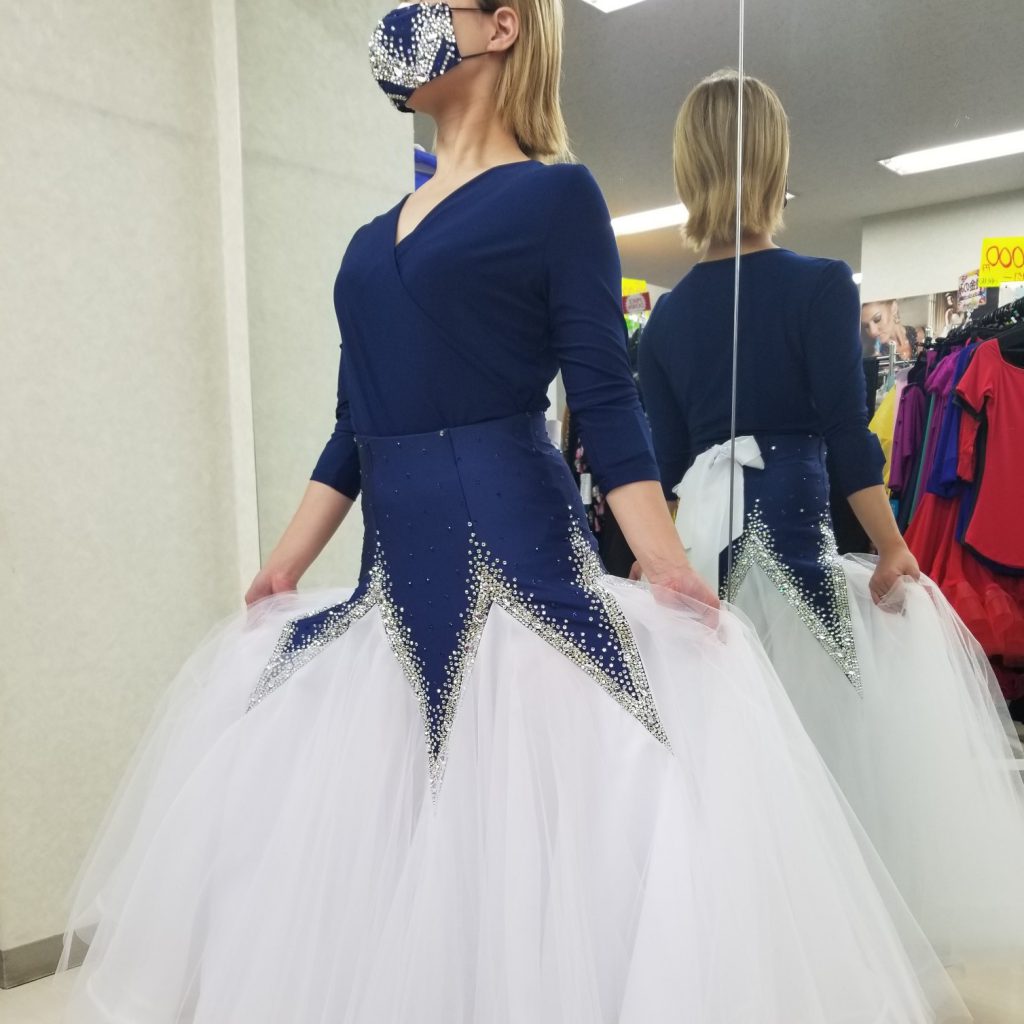 ドレス屋さんの洗えるマスク,日本製マスク,ドレスに合わせたマスク,ラインストーンのついたマスク,マスクチャームのついたマスク,こだわりマスク,おしゃれマスク,自分だけのオリジナルマスク,オーダーマスク