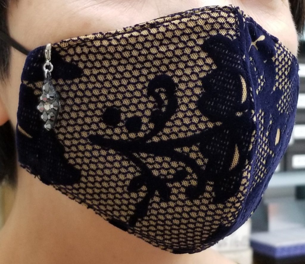 ドレス屋さんの洗えるマスク,日本製マスク,ドレスに合わせたマスク,ラインストーンのついたマスク,マスクチャームのついたマスク,こだわりマスク,おしゃれマスク,自分だけのオリジナルマスク,オーダーマスク