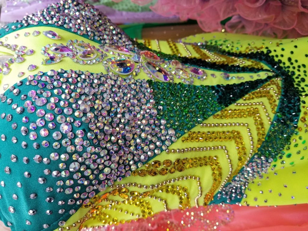 宅配試着 ネット予約 目立つ 軽量
スタンダードドレス ライムカラー 蛍光色 競技用スタンダードドレス アネックス Mサイズ