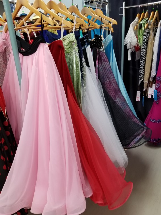 社交ダンスドレス　正装ドレス　スタンダードドレス　ラテンドレス　プラクティスウェア　ダンスウェア　ダンスシューズ　社交ダンス用品