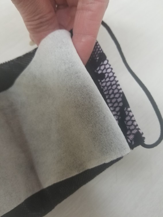 ダンスメーカーが作ってるマスク チャーム付おしゃれマスク 手作り ハンドメイド 高級マスク 内側不織布のマスク 小顔効果抜群のマスク レースマスク 呼吸のしやすいマスク クレープ生地マスク プレゼントに使えるマスク ギフト用マスク