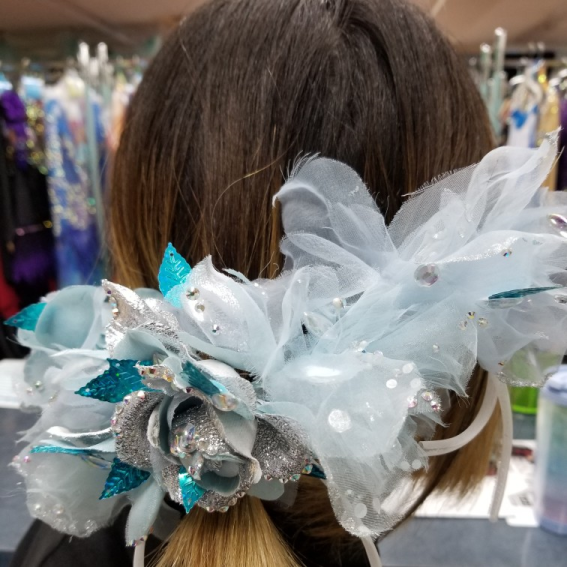 ウェディング イブニング 社交ダンスヘアアクセ ブルーのヘアアクセサリー ブルーのへヘッドドレス インターネット購入