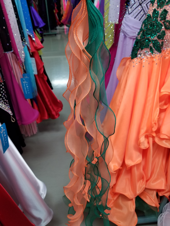 フリフリスカート オレンジスタンダードドレス ティアード調スタンダードドレス 目立つためのスタンダードドレス