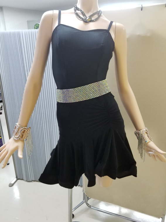 ダンスドレス用インナー　ドレスインナー　背中の開いたドレス用インナー　ブラカップ付ドレスインナー　スポーツ仕様ドレスインナー　股下クロッチ式インナー　スポーツボディースーツ