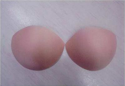 お手軽に簡単にドレスから溢れる胸を綺麗に魅せる方法