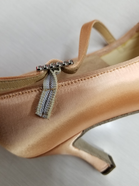 DSIダンスシューズ ダンススポーツインターナショナルシューズ スタンダードシューズ モダンシューズ サテンシューズ 履き心地の良いダンスシューズ ヒールのしっかりしたシューズ クッションの良いダンスシューズ