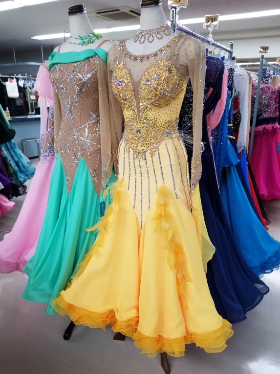 白樺ドレスセール 白樺ドレスお正月バーゲンセール 社交ダンスドレスセール 社交ダンスグッズセール 社交ダンスグッズバーゲン 東京西日暮里セール