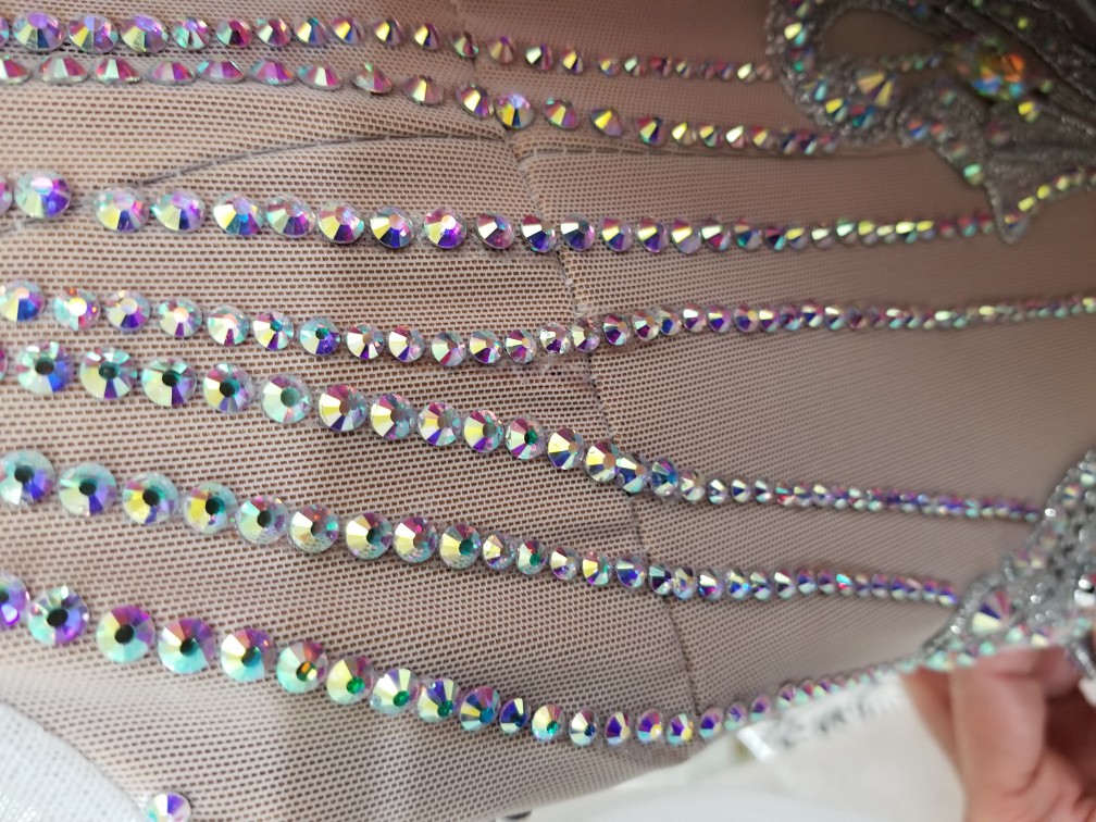 社交ダンスドレスクリーニング 社交ダンスドレスメンテナンス 衣装のお手入れ ダンスドレスお直し ドレス修理 社交ダンスドレスリフォーム 社交ダンスドレスお直し