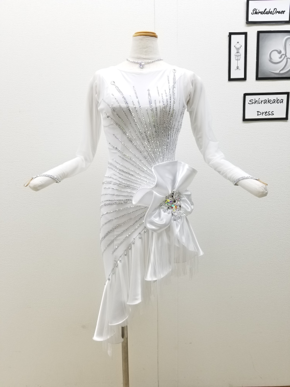 お手軽メンテナンスと社交ダンスドレス新調でお店へ行く前の気構え