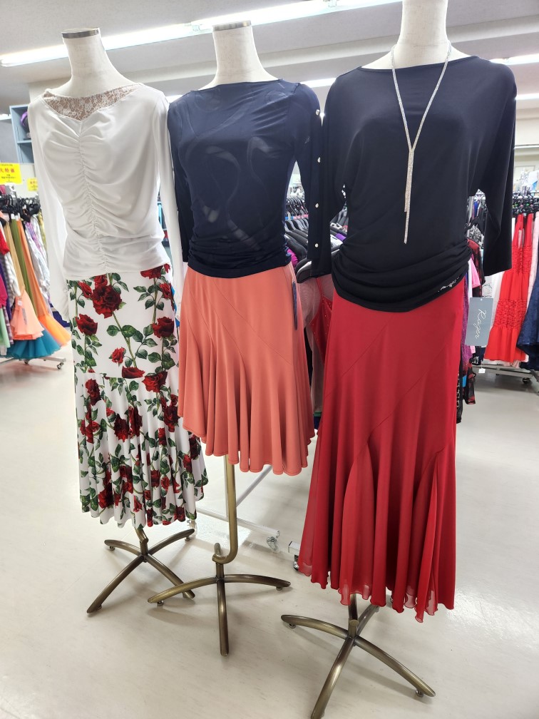 白樺ドレス お正月大バーゲンセール 高級ドレスが安い 日本製ドレスが格安で買える ダンスシューズ ダンスウェア ダンスアクセサリー