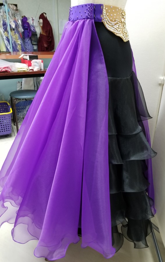 社交ダンスドレスリフォーム 社交ダンスドレスリメイク ドレスお直し ダンスドレスお直し ダンスドレス裾直し ダンスドレス袖直し ダンスドレス広げる ダンスドレス細くする