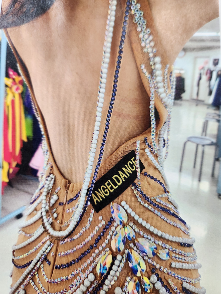 白樺ドレスのリフォーム ダンスドレス直し ダンスドレスリメイク ドレスリフォーム ドレスリメイク ドレス丈つめ ドレス丈カット ドレス背中直し ドレス巾直し