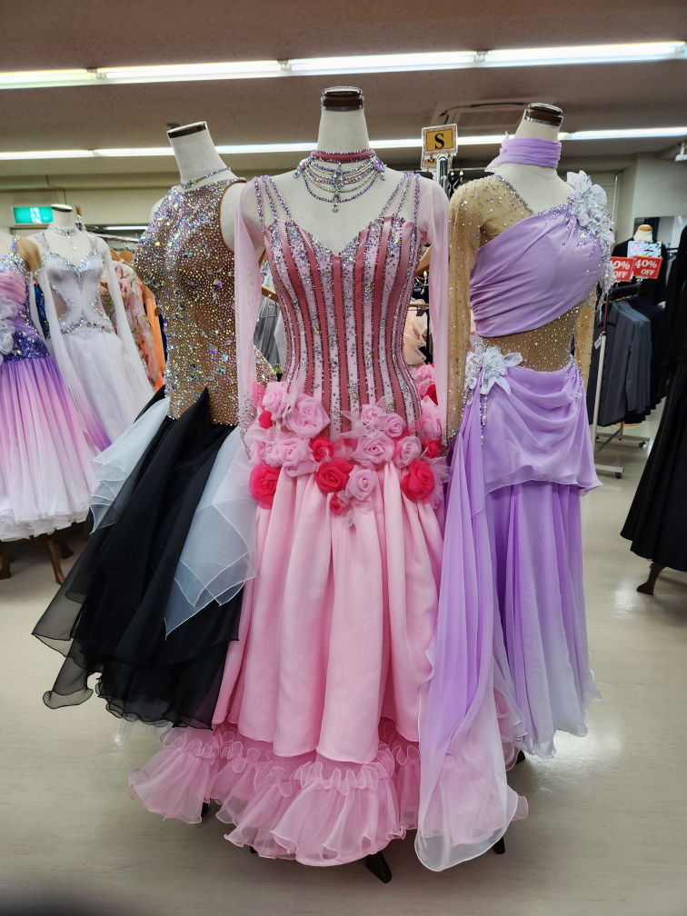 白樺ドレスセール 西日暮里ダンス用品 白樺セール 2024年夏セール 社交ダンスドレス 社交ダンス用品
