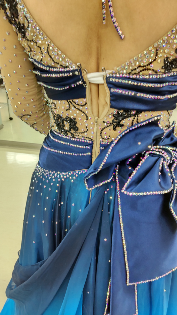 白樺ドレスお直し 社交ダンスドレスお直し 社交ダンスドレスリフォーム 社交ダンスドレスリメイク ダンスドレス着れない 社交ダンスドレスイメージチェンジ