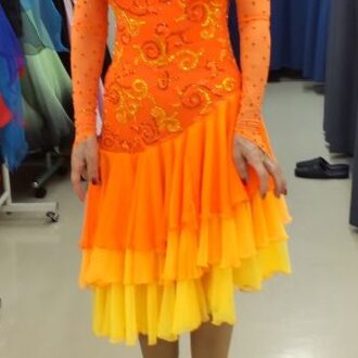 ラテンドレスをスタンダードドレスに直したい