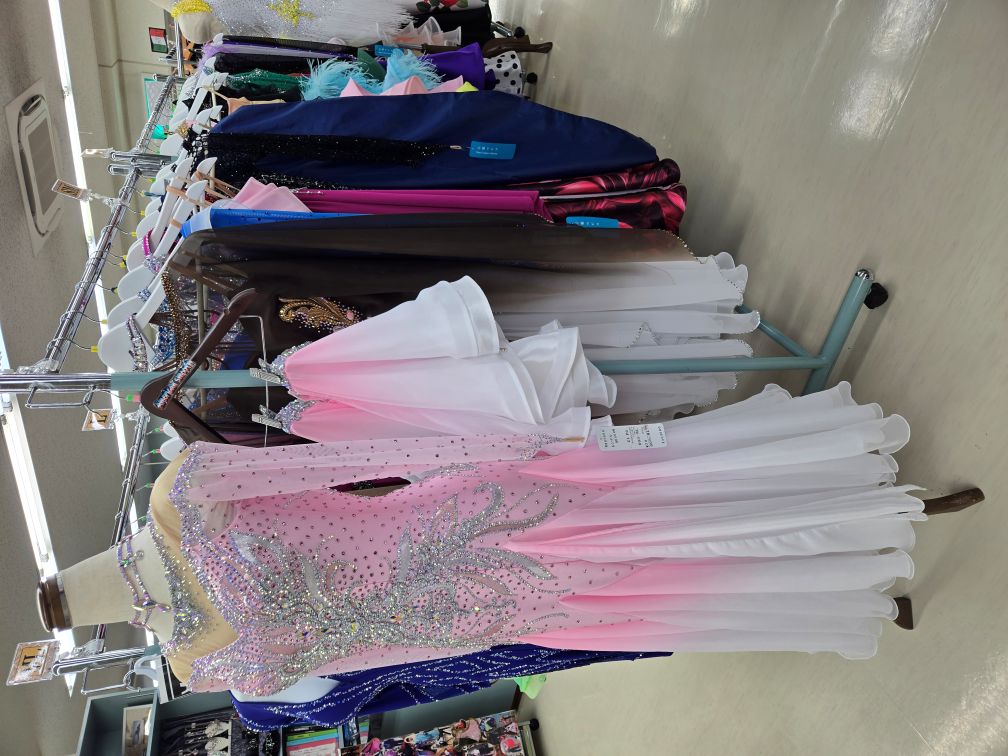 白樺ドレス　ゴールデンウィークフェア　白樺ドレスセール　西日暮里　社交ダンスドレス　社交ダンスウェア　白樺ドレスオリジナル