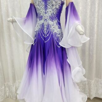 スタイルが良く見える社交ダンス用スタンダードドレスおすすめ5選