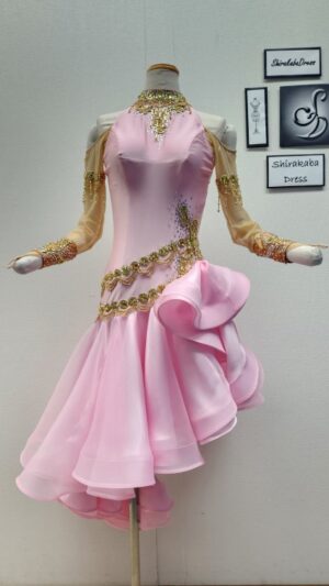 【試着・レンタル・購入】ベビーピンクの露出を抑えたラテン用社交ダンスドレス