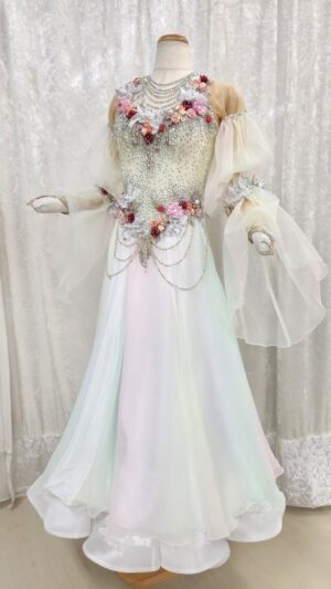 【試着・レンタル・購入】花モチーフがキュートな、モダン用社交ダンスドレス