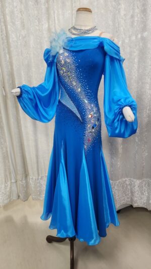 【試着・レンタル・購入】ブルーのアメリカンスムースドレス