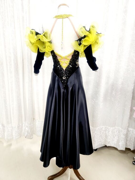 【試着・レンタル・購入】黒のパソドレス - 画像 (3)