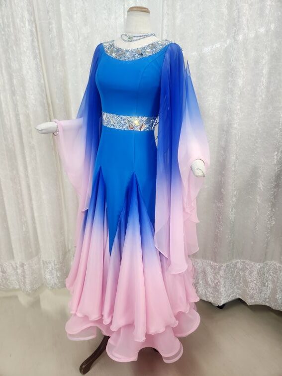 【試着・レンタル・購入】ロイヤルブルーにピンクのグラデーションスタンダードドレス