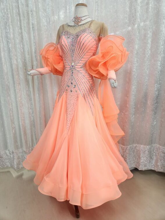 【試着・レンタル・購入】マンゴーカラーのSMサイズスタンダードドレス