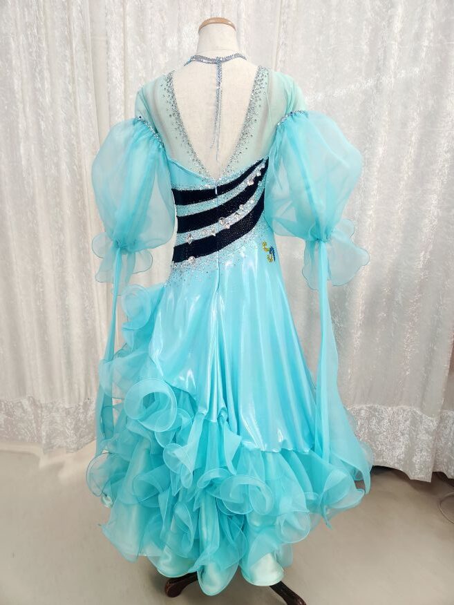 【試着・レンタル・購入】ティアードのミントカラースタンダードドレス - 画像 (3)