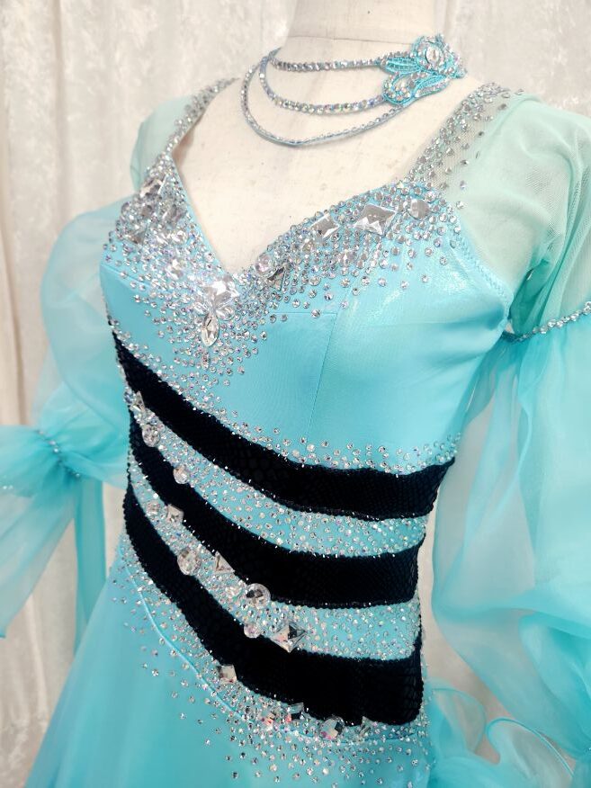 【試着・レンタル・購入】ティアードのミントカラースタンダードドレス - 画像 (5)